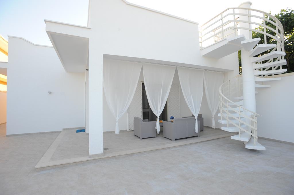 Filo Di Vento Hotel Порто Чезарео Екстериор снимка