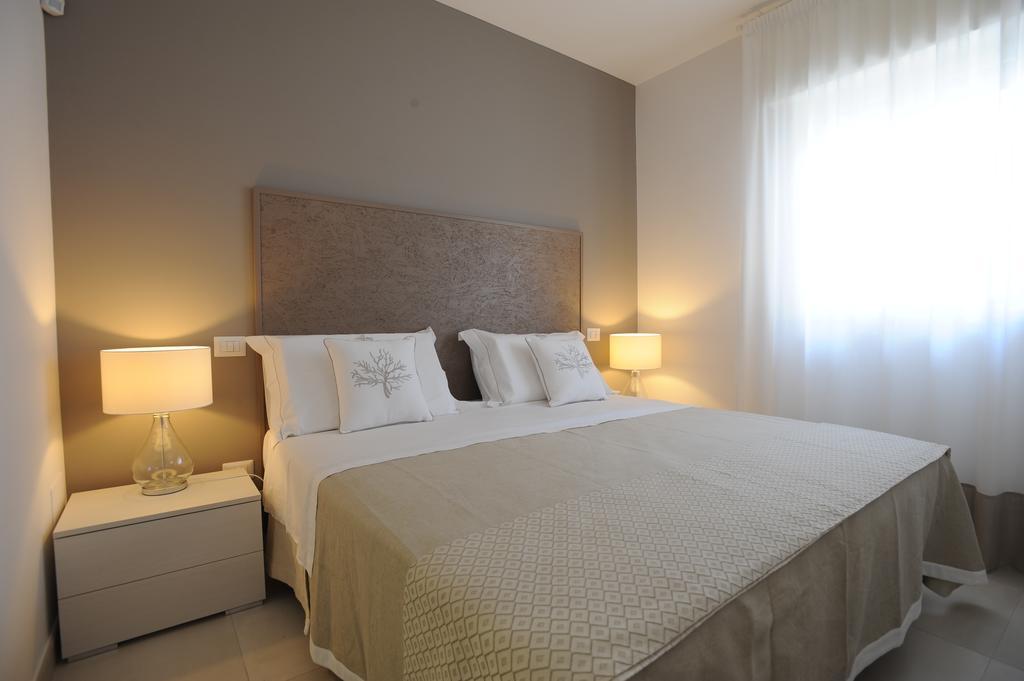 Filo Di Vento Hotel Порто Чезарео Екстериор снимка