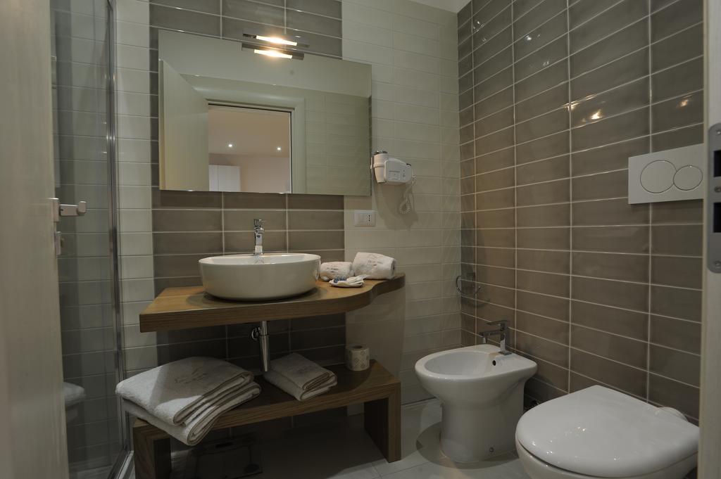 Filo Di Vento Hotel Порто Чезарео Екстериор снимка