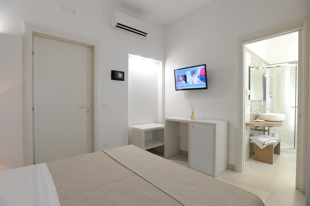 Filo Di Vento Hotel Порто Чезарео Екстериор снимка