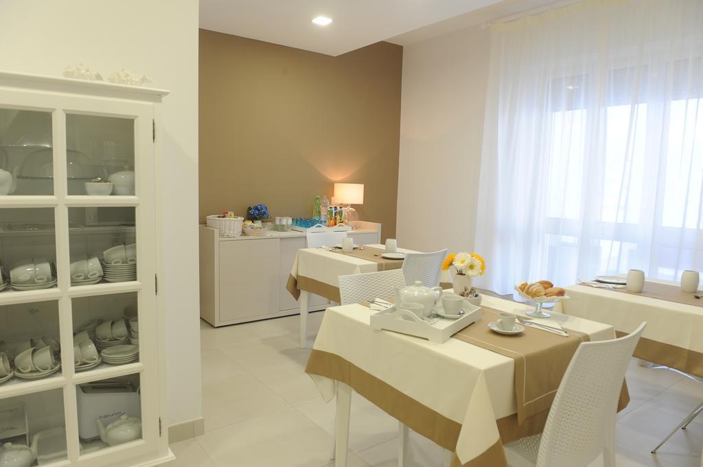 Filo Di Vento Hotel Порто Чезарео Екстериор снимка
