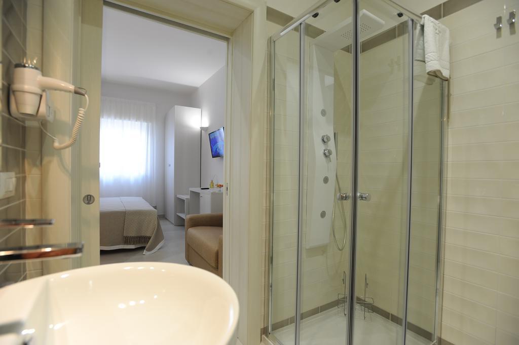 Filo Di Vento Hotel Порто Чезарео Екстериор снимка